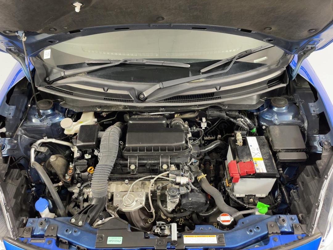 Photo '13' of Suzuki Swift