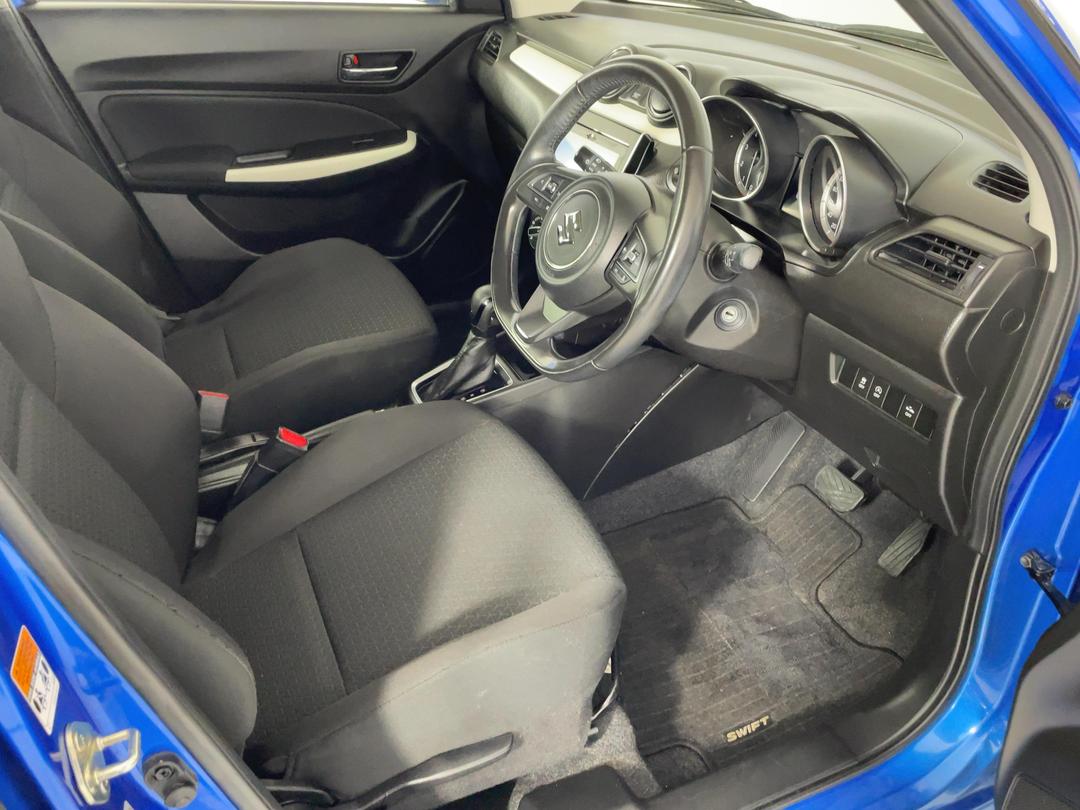 Photo '16' of Suzuki Swift