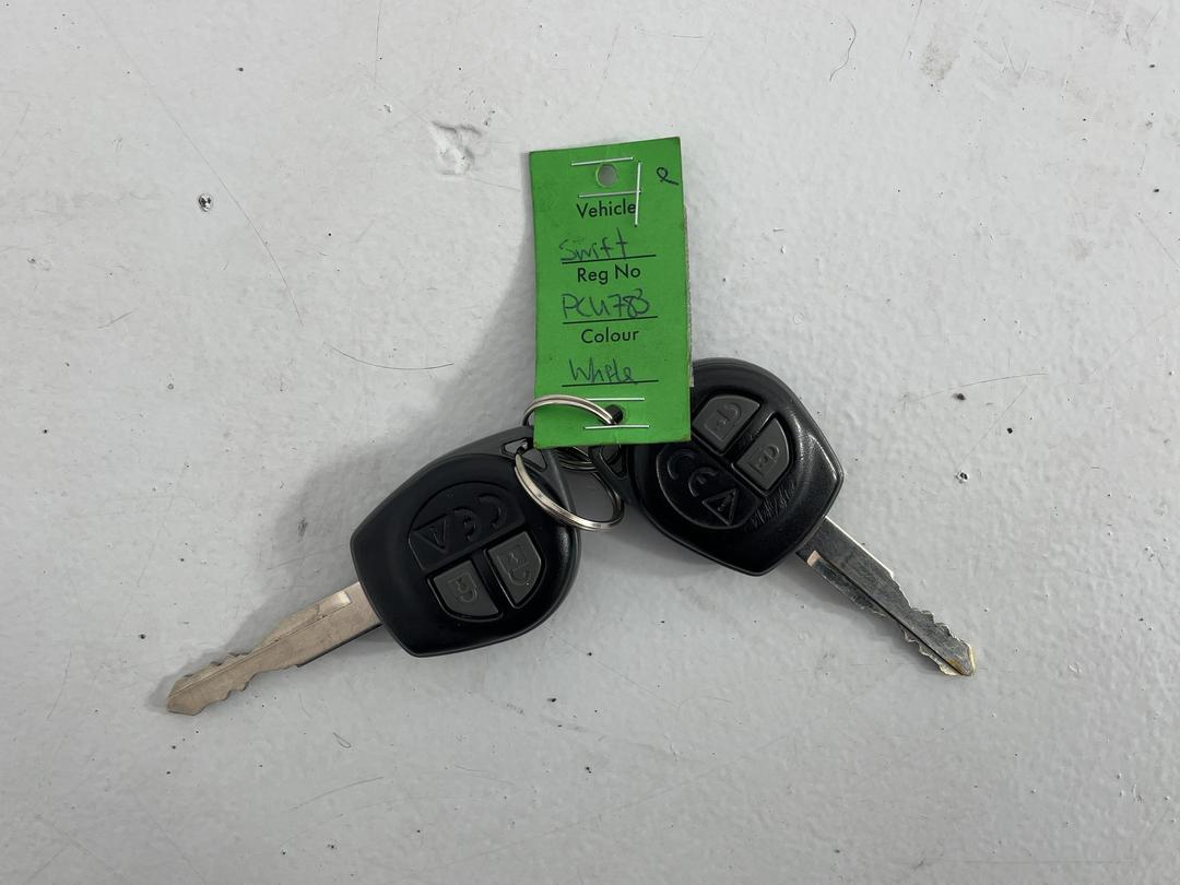 Photo '22' of Suzuki Swift