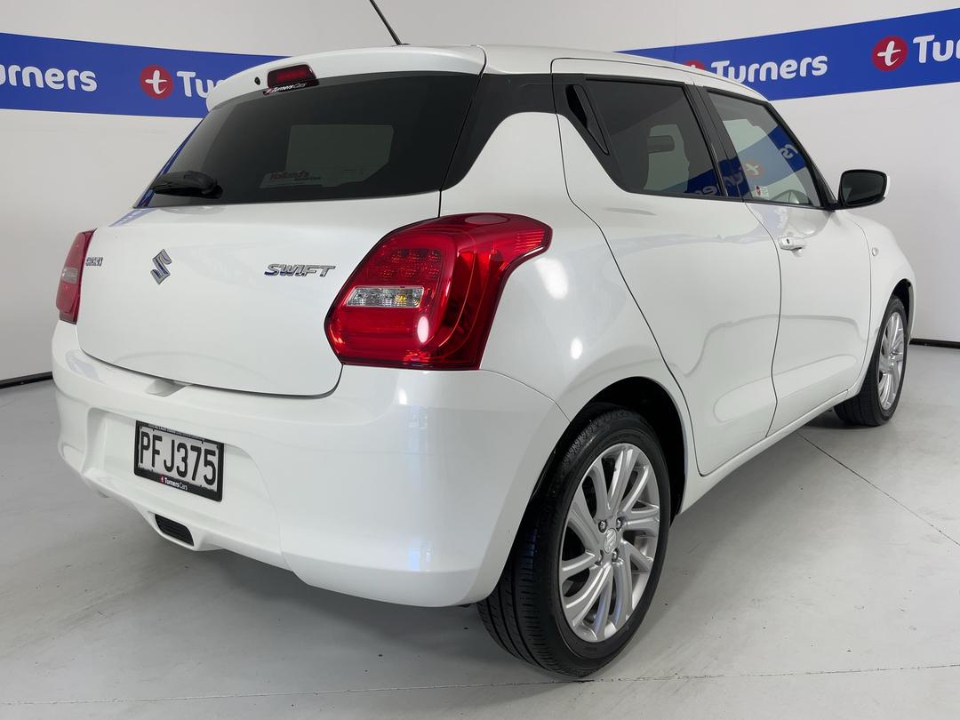 Photo '7' of Suzuki Swift