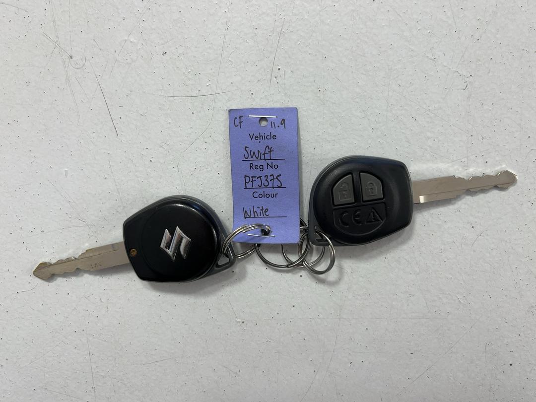 Photo '22' of Suzuki Swift