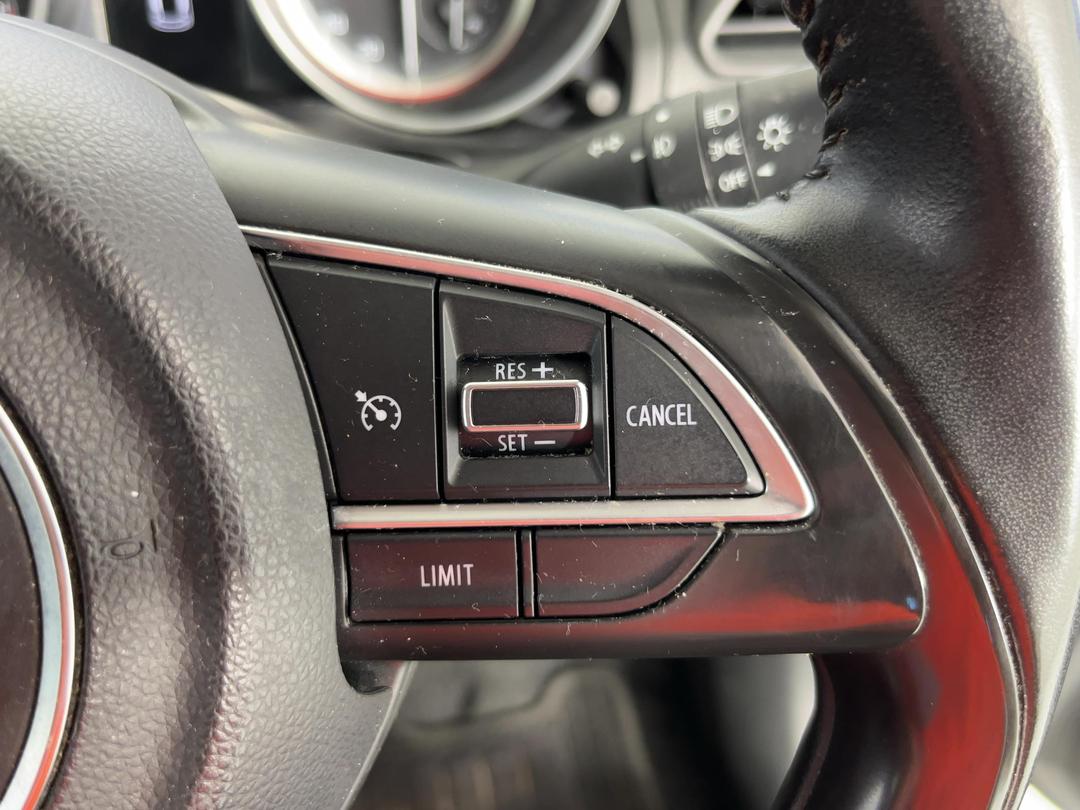 Photo '23' of Suzuki Swift