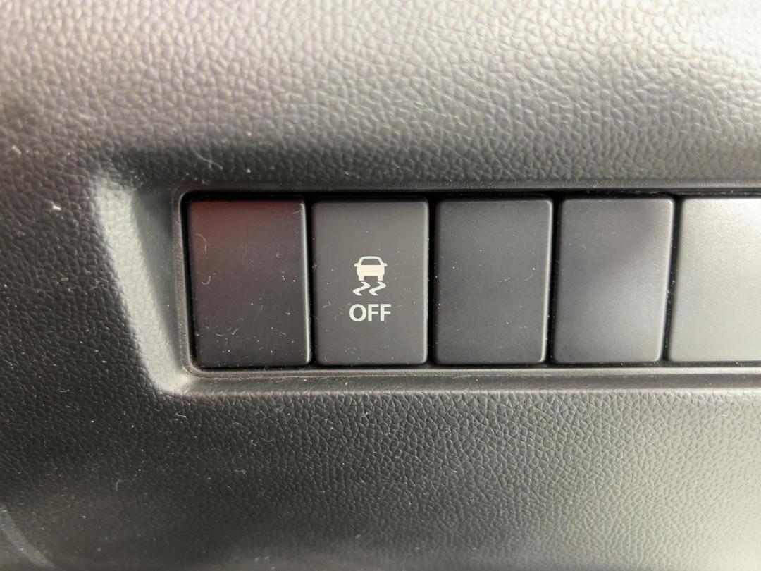 Photo '26' of Suzuki Swift