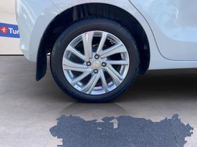 Photo '12' of Suzuki Swift