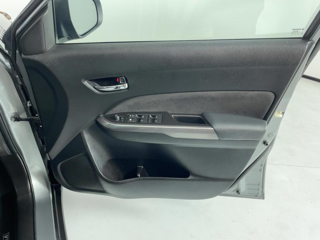 Photo '15' of Suzuki Vitara