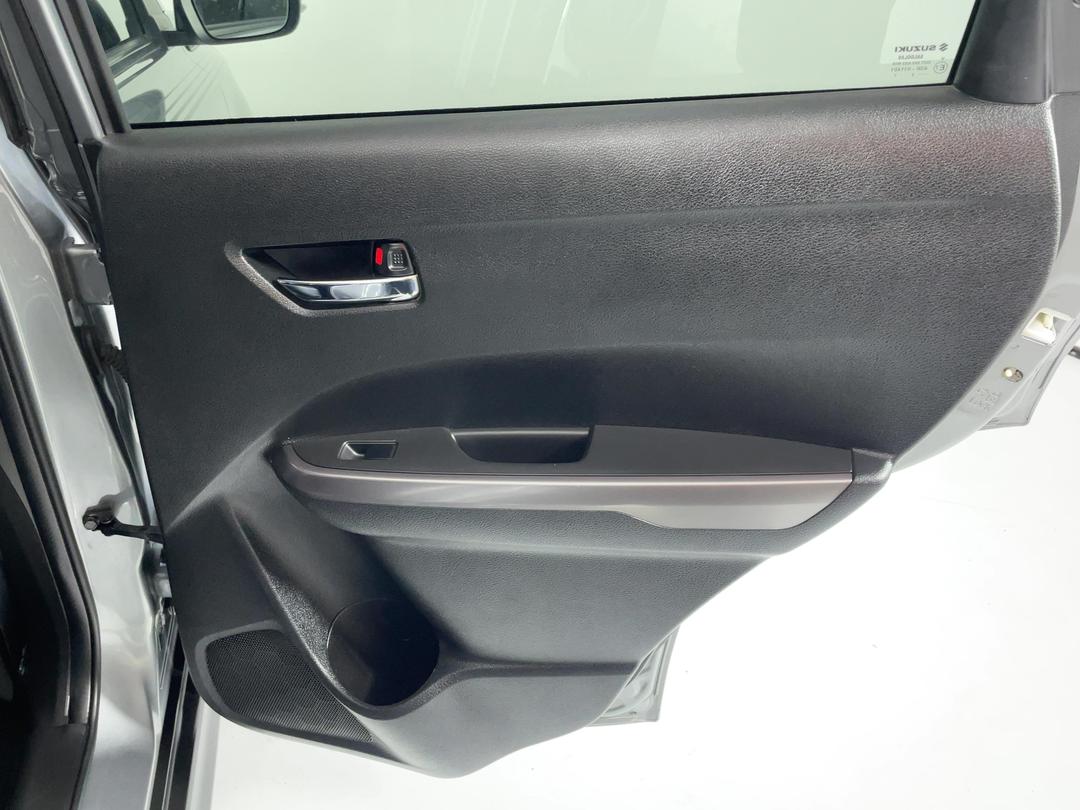 Photo '19' of Suzuki Vitara