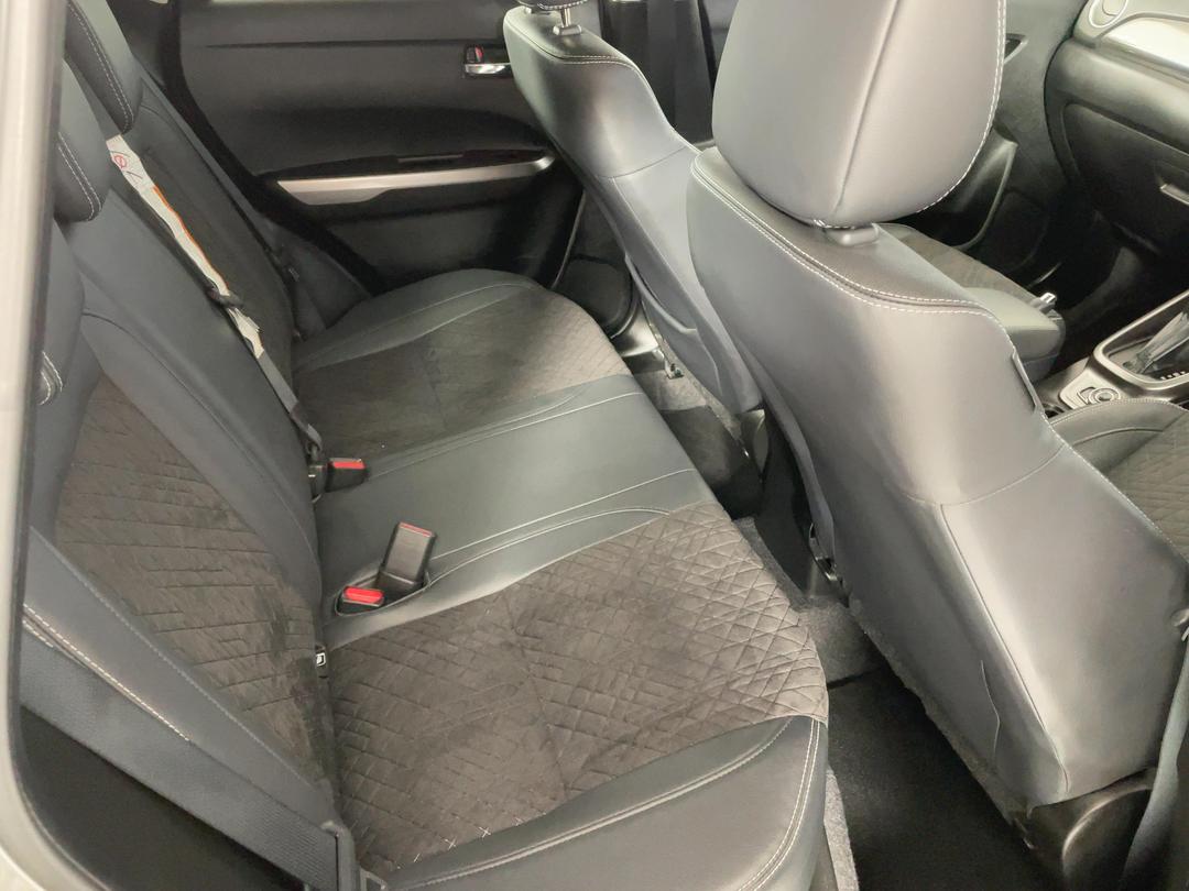 Photo '20' of Suzuki Vitara