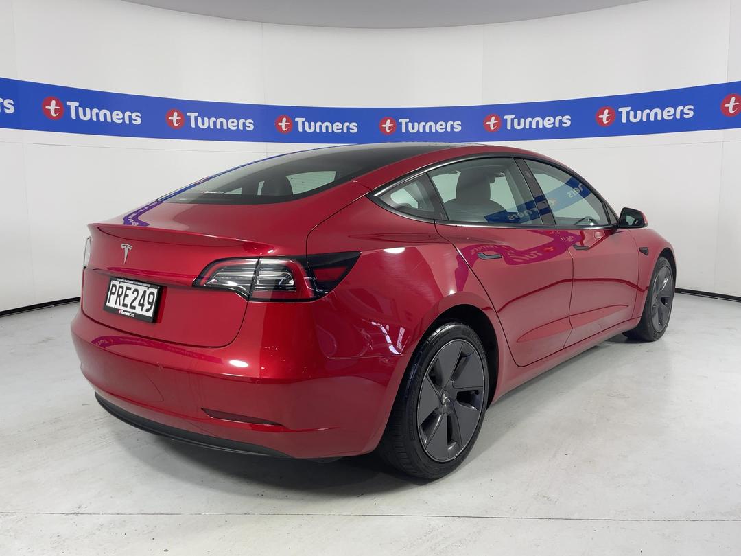 Photo '7' of Tesla Model 3