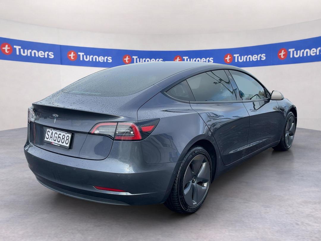 Photo '7' of Tesla Model 3