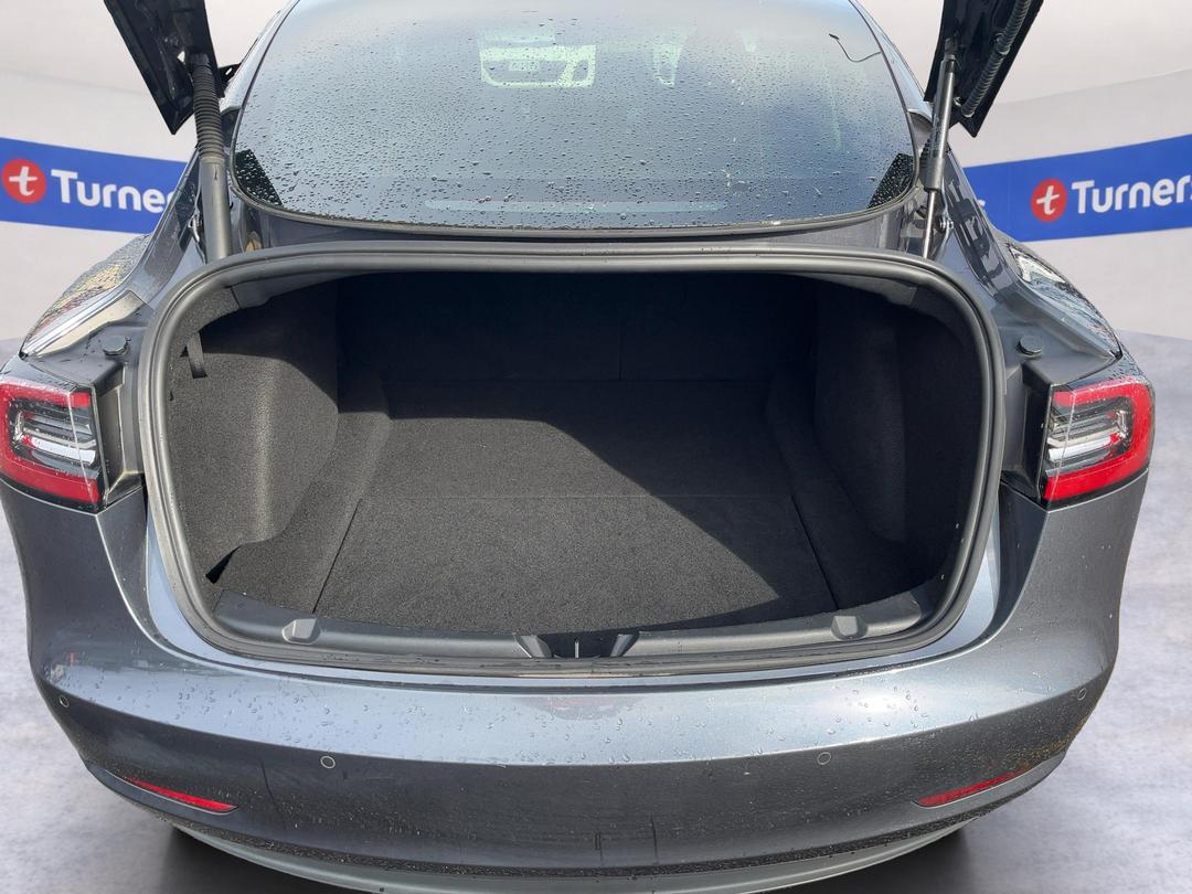 Photo '14' of Tesla Model 3