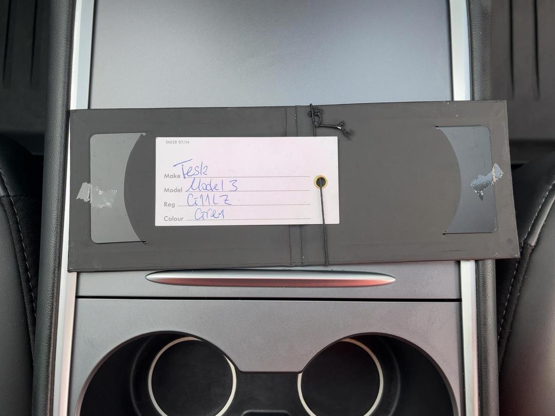 Photo '22' of Tesla Model 3