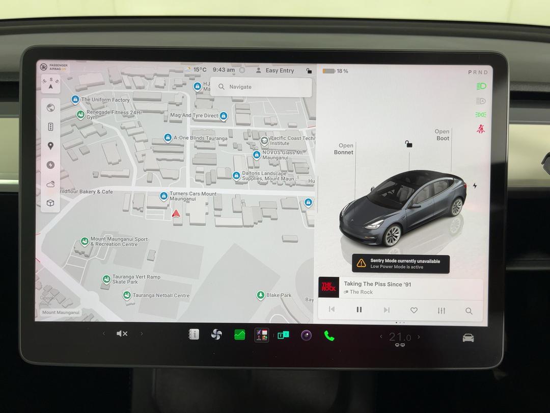 Photo '28' of Tesla Model 3