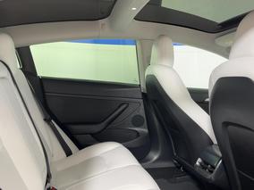 Photo '20' of Tesla Model 3