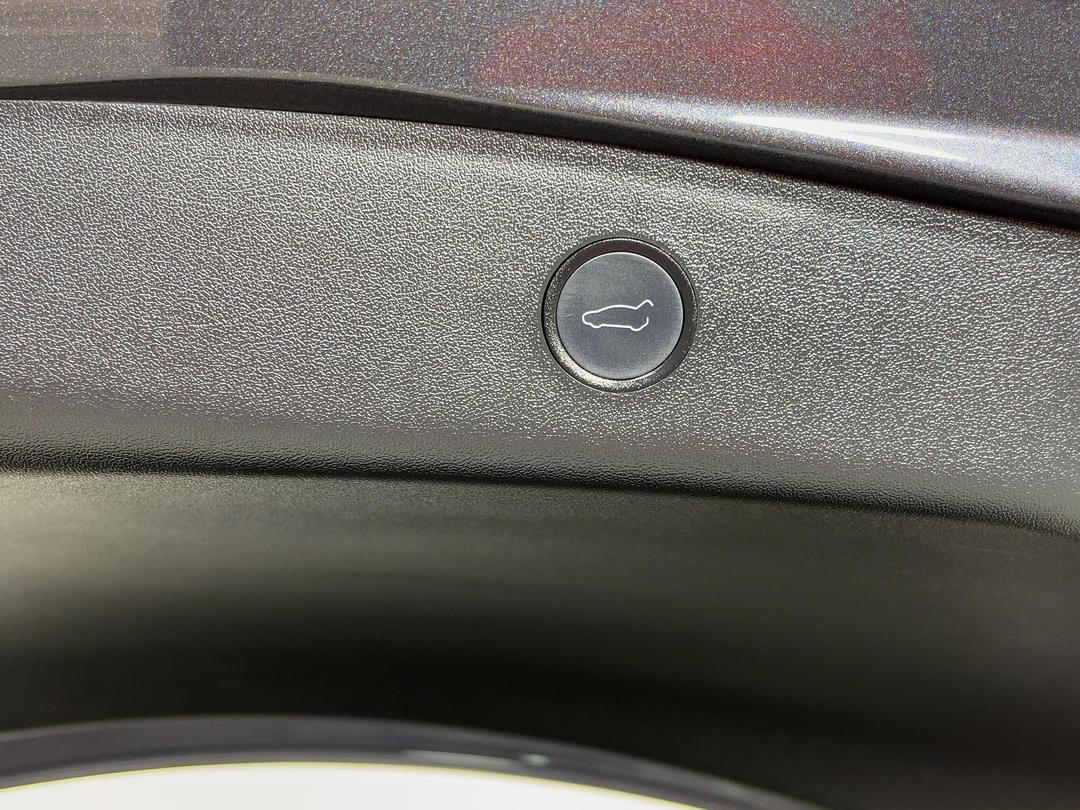 Photo '31' of Tesla Model 3
