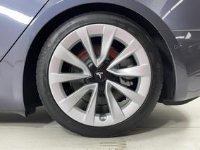 Photo '11' of Tesla Model 3