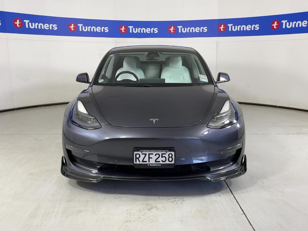 Photo '2' of Tesla Model 3