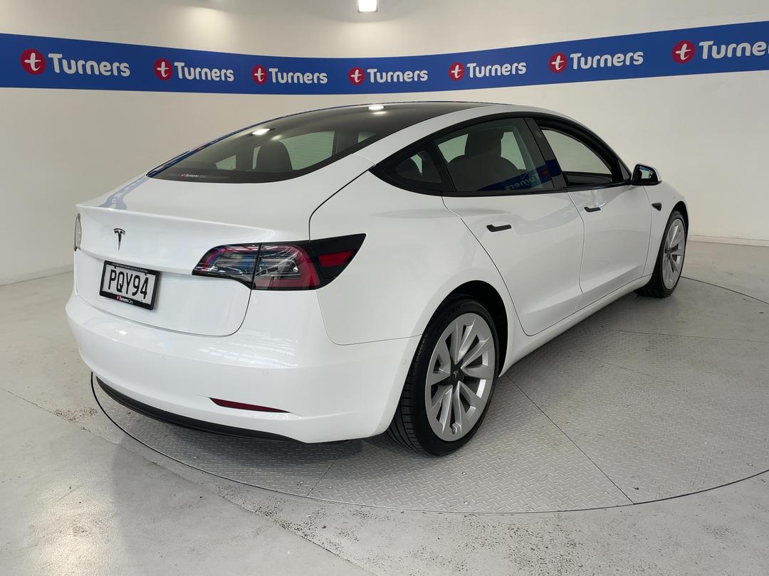 Photo '7' of Tesla Model 3
