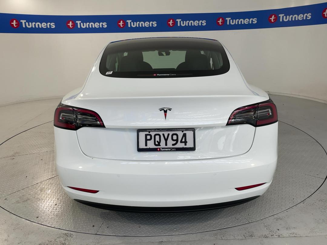 Photo '6' of Tesla Model 3