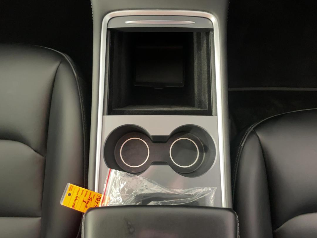 Photo '24' of Tesla Model 3