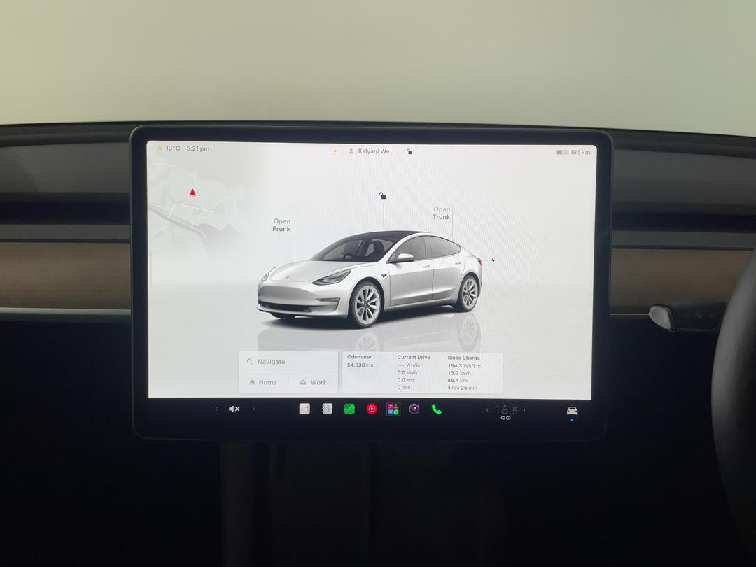 Photo '29' of Tesla Model 3