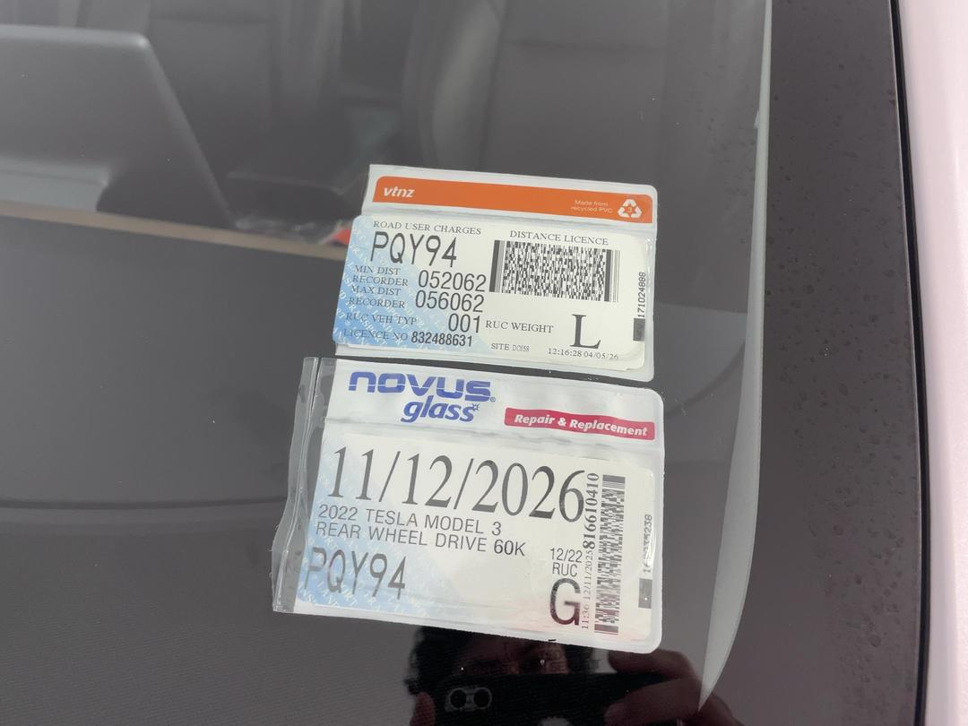 Photo '30' of Tesla Model 3