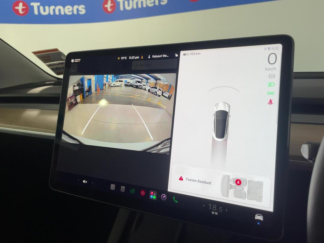 Photo '32' of Tesla Model 3