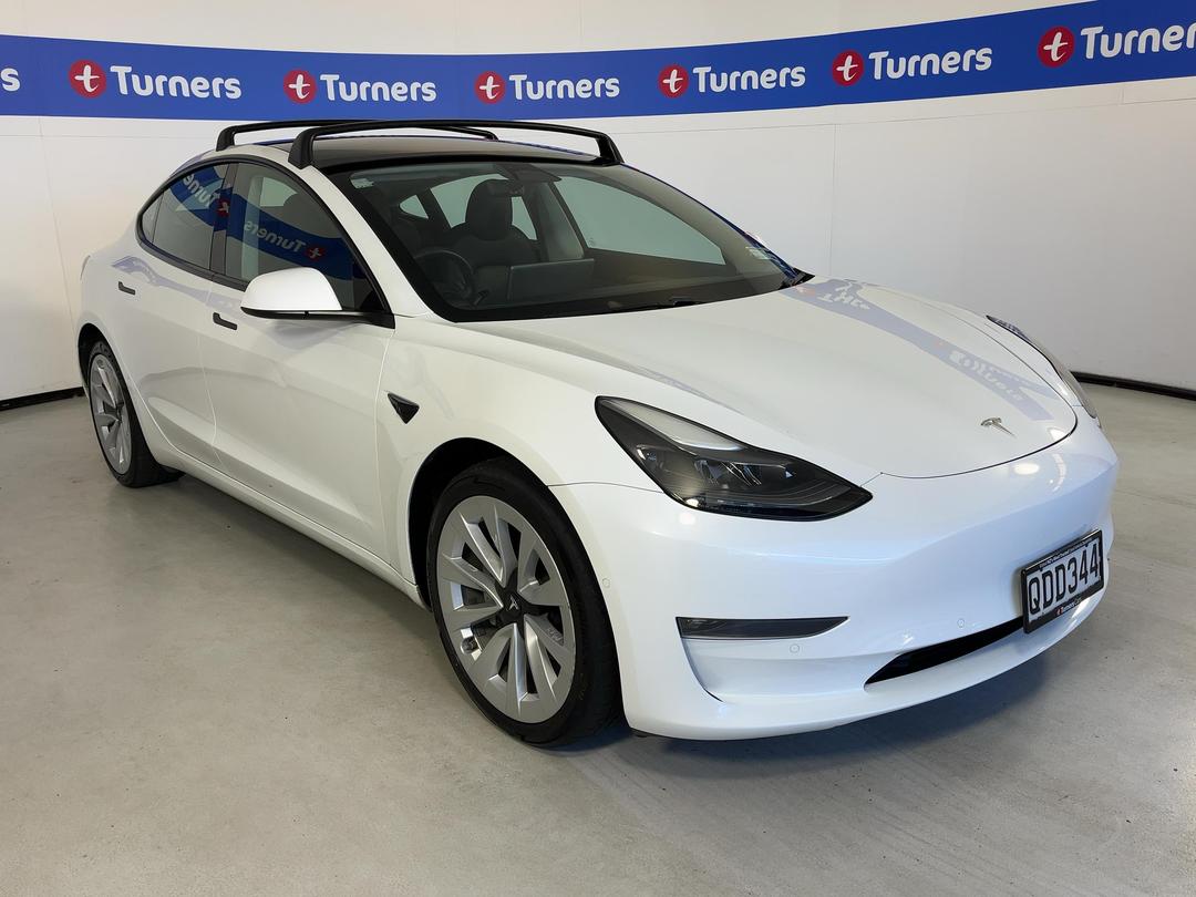 Photo '1' of Tesla Model 3