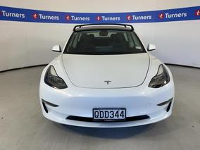 Photo '2' of Tesla Model 3