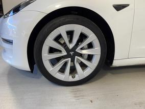 Photo '10' of Tesla Model 3