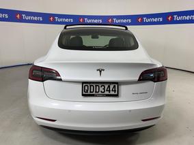 Photo '6' of Tesla Model 3
