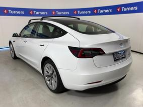 Photo '5' of Tesla Model 3