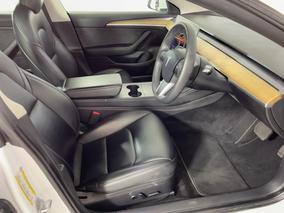 Photo '16' of Tesla Model 3