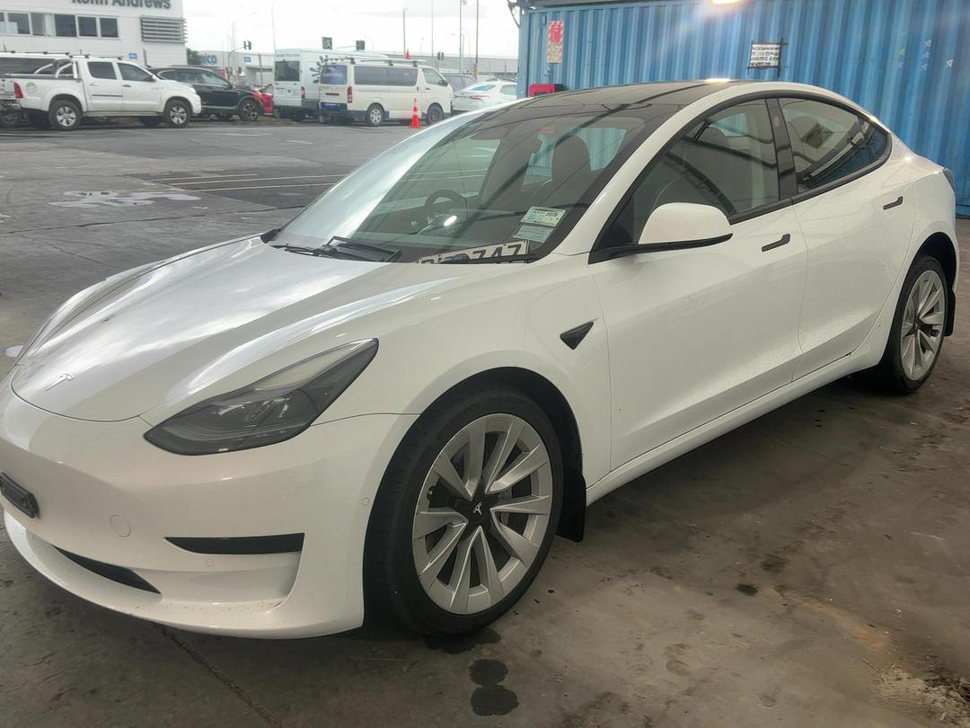 Photo '3' of Tesla Model 3 Rear Wheel Drive Photo '3' of Tesla Model 3 Rear Wheel Drive