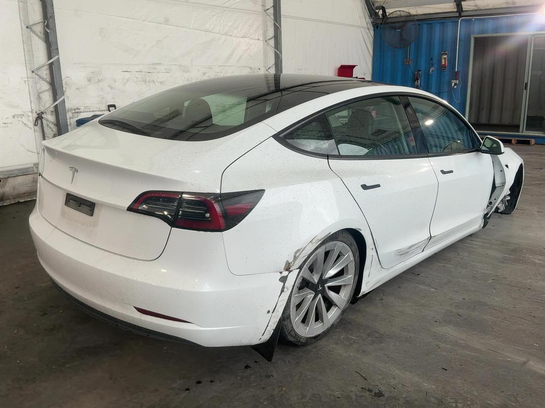 Photo '6' of Tesla Model 3 Rear Wheel Drive Photo '6' of Tesla Model 3 Rear Wheel Drive