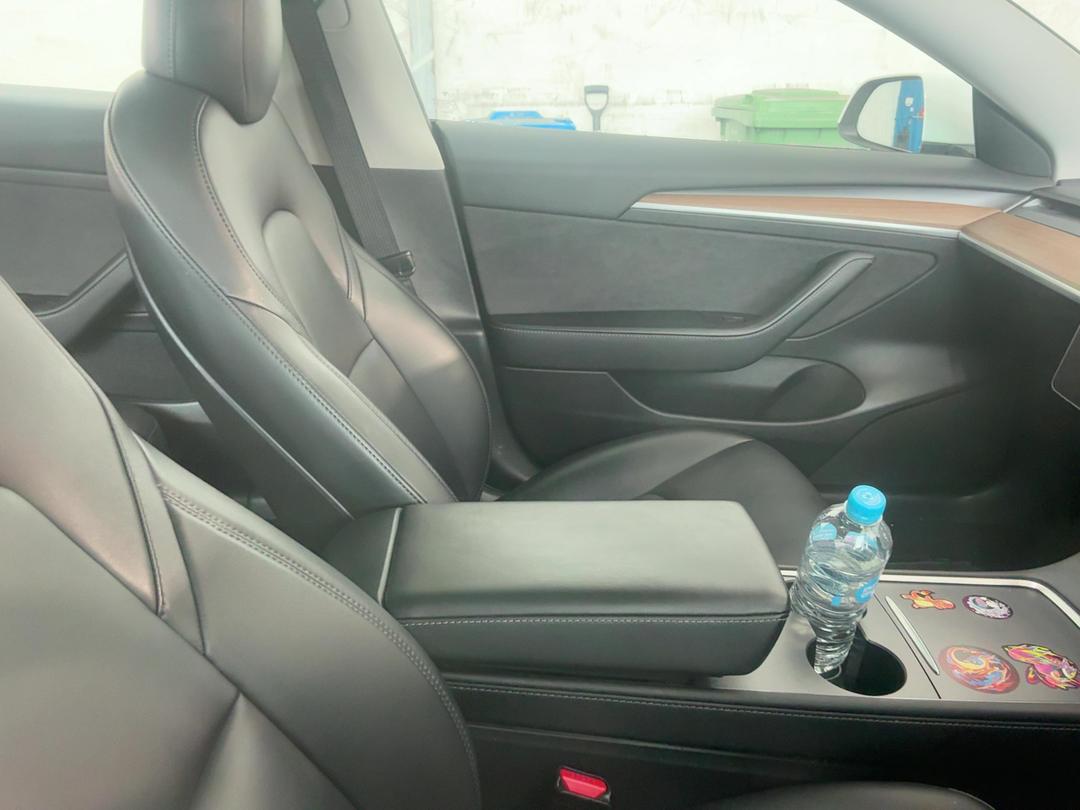 Photo '7' of Tesla Model 3 Rear Wheel Drive Photo '7' of Tesla Model 3 Rear Wheel Drive