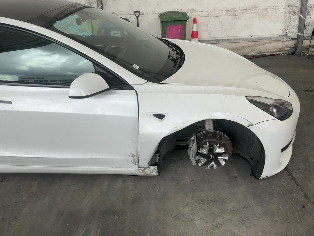 Photo '12' of Tesla Model 3 Rear Wheel Drive Photo '12' of Tesla Model 3 Rear Wheel Drive