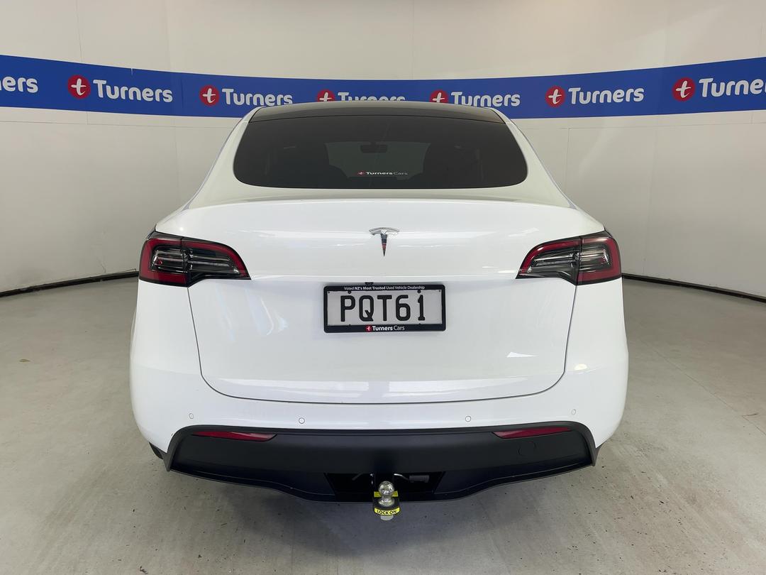 Photo '6' of Tesla Model Y