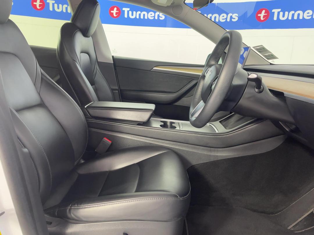 Photo '16' of Tesla Model Y