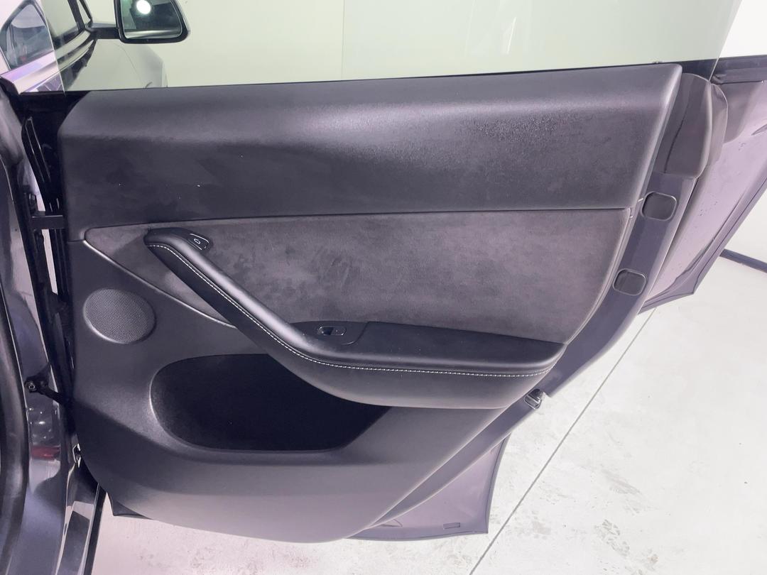 Photo '19' of Tesla Model Y