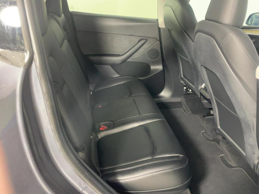 Photo '20' of Tesla Model Y