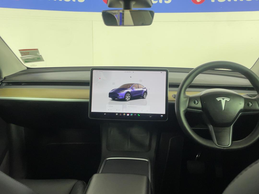 Photo '17' of Tesla Model Y