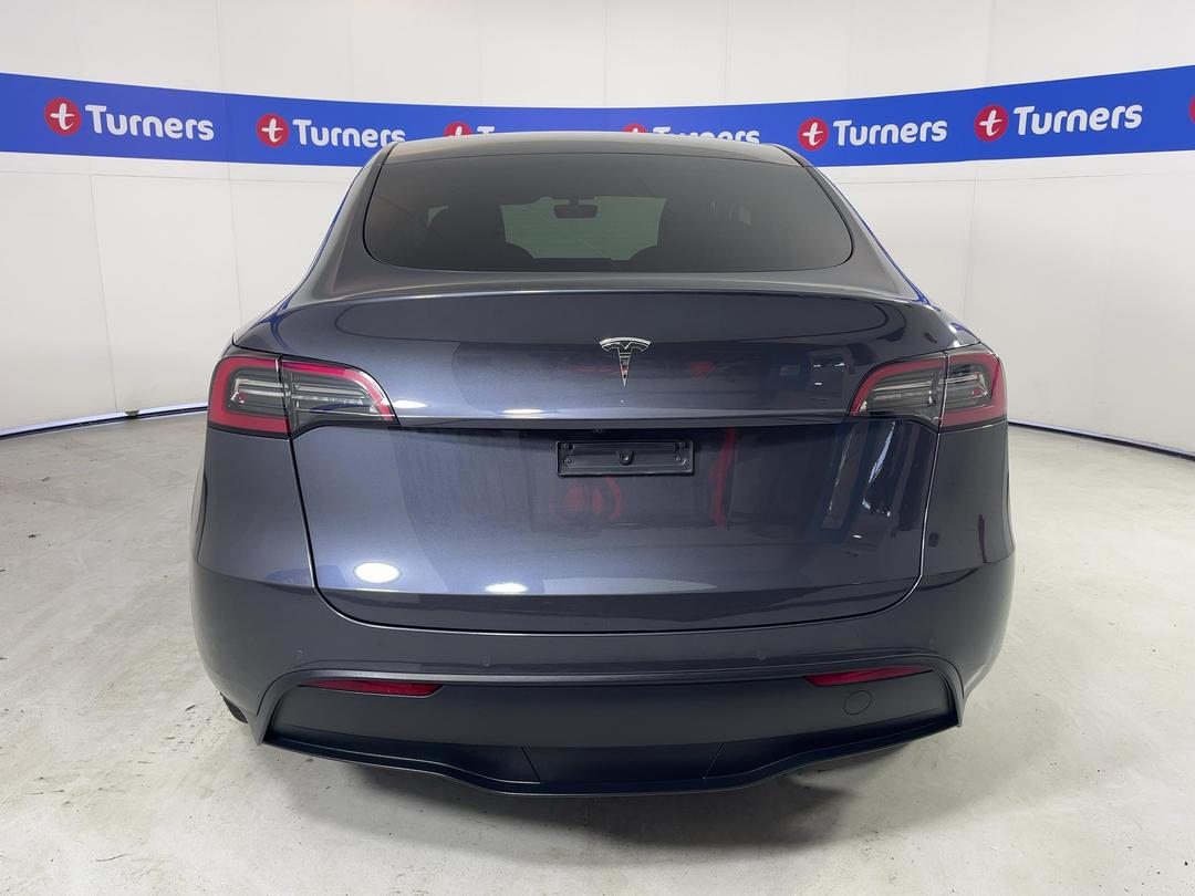 Photo '6' of Tesla Model Y