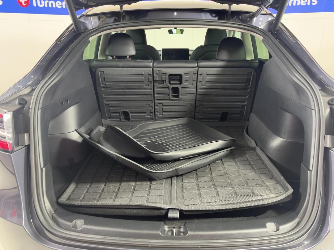 Photo '14' of Tesla Model Y