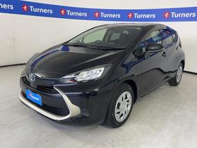 Photo '4' of Toyota Aqua