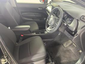 Photo '16' of Toyota Aqua