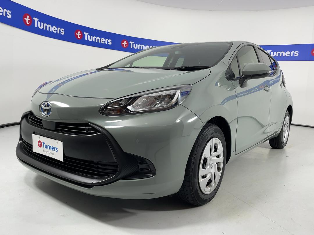 Photo '4' of Toyota Aqua