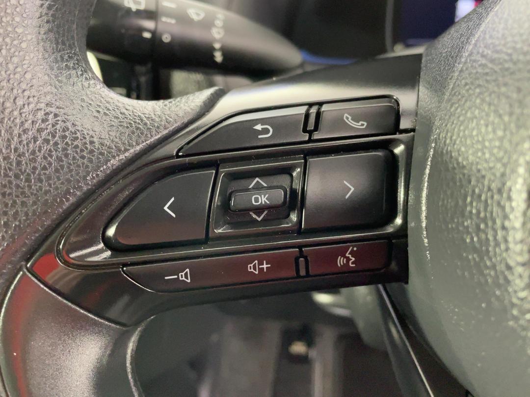Photo '24' of Toyota Aqua