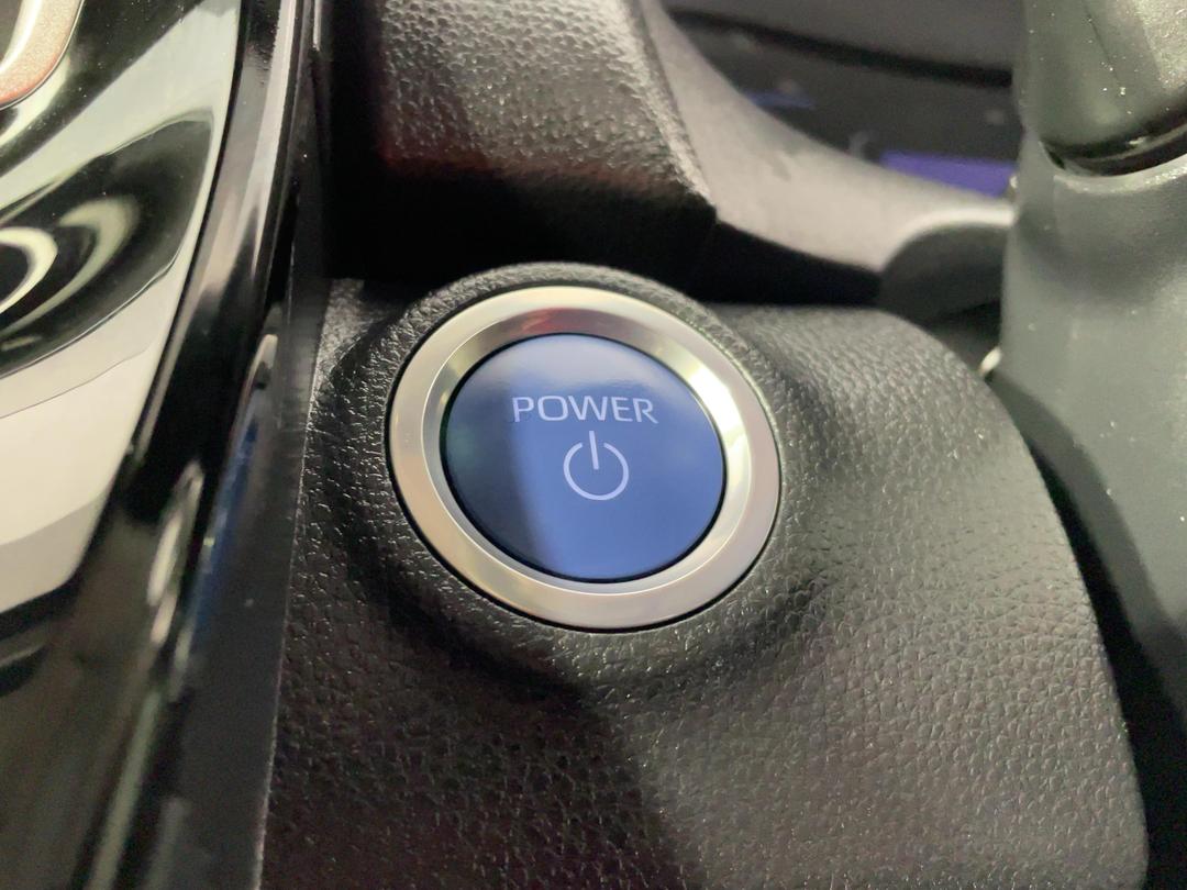 Photo '25' of Toyota Aqua