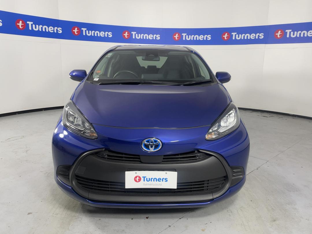 Photo '2' of Toyota Aqua