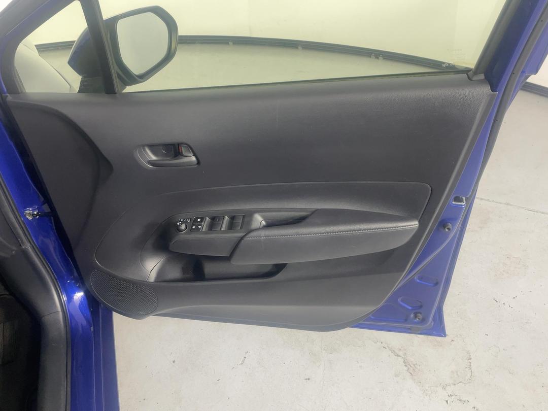 Photo '15' of Toyota Aqua